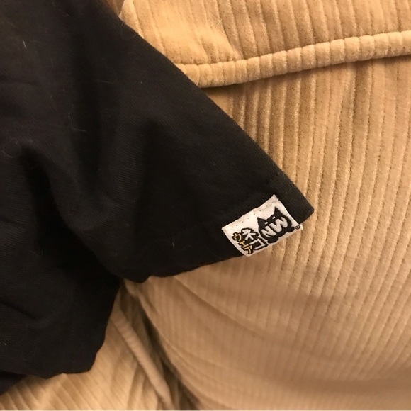 𝅺ANIME T-shirt, men’s size medium. Fits small.  Black. - Picture 2 of 5